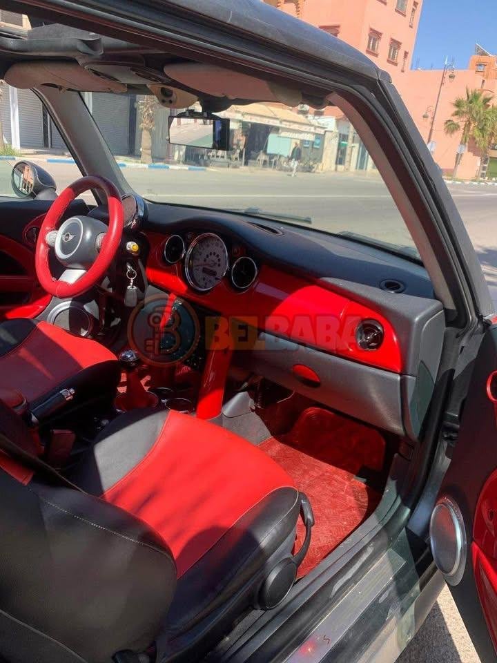 Mini Cooper S R56 Pas d’intermédiaires svp – (semsara la )60 000 MAD Pour communiquer via Facebook