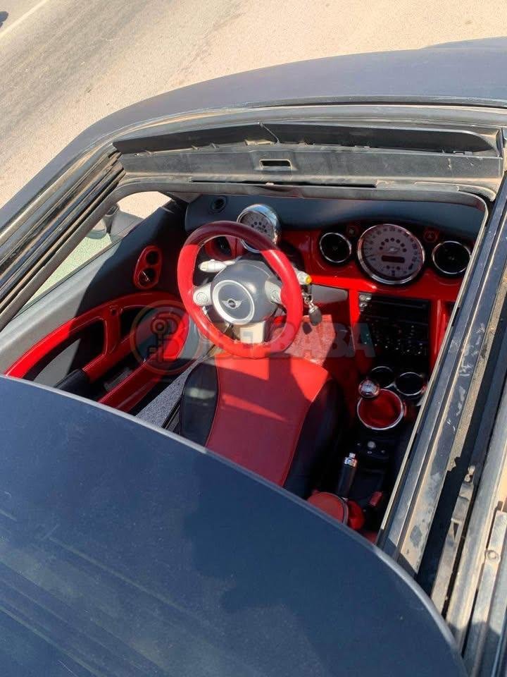 Mini Cooper S R56 Pas d’intermédiaires svp – (semsara la )60 000 MAD Pour communiquer via Facebook