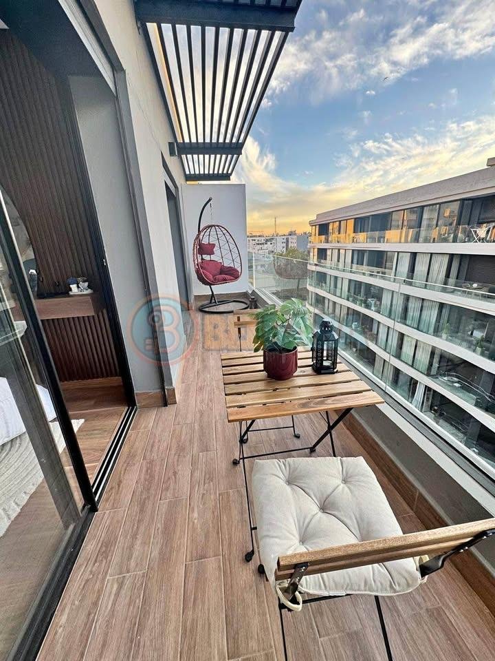 شقة للكراء في المعاريف