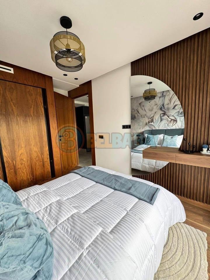 شقة للكراء في المعاريف