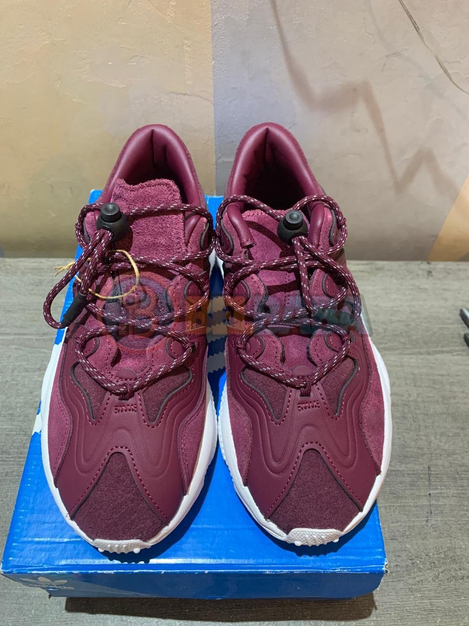 Sneakers ADIDAS ORIGINAL OZWEEGO PLUS W pour fille