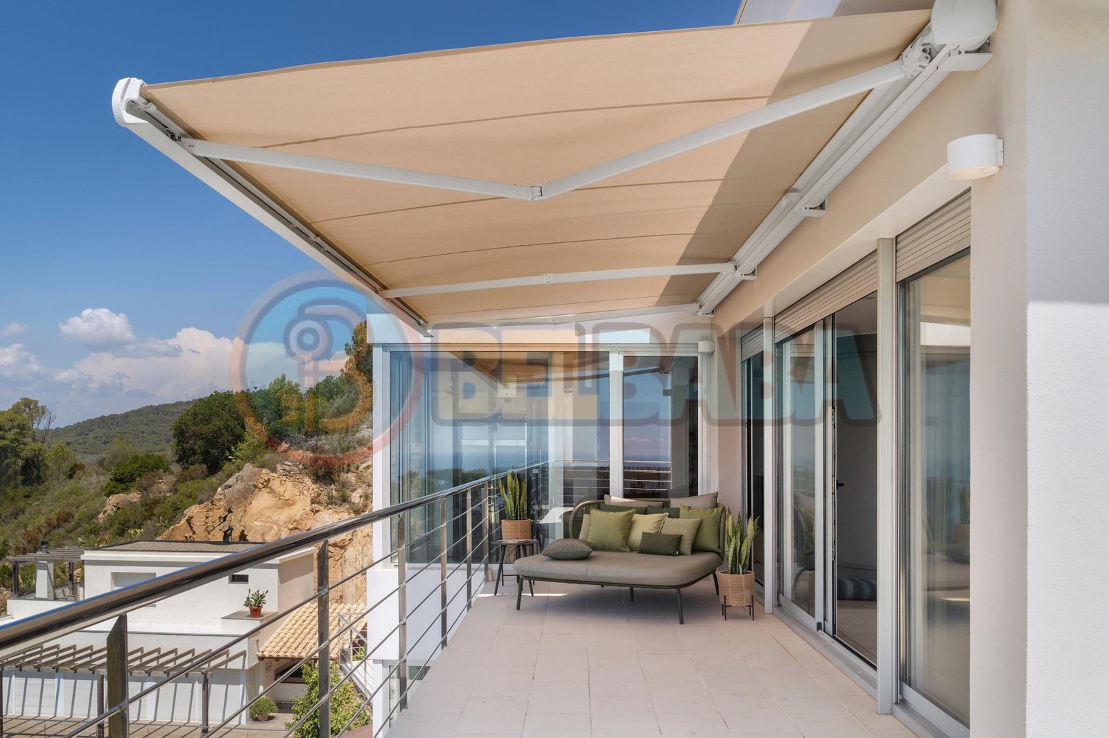 Store Banne sur mesure pour terrasses et jardins